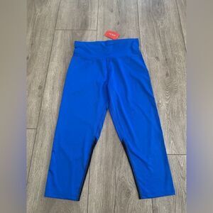 Guess woman’s active pants